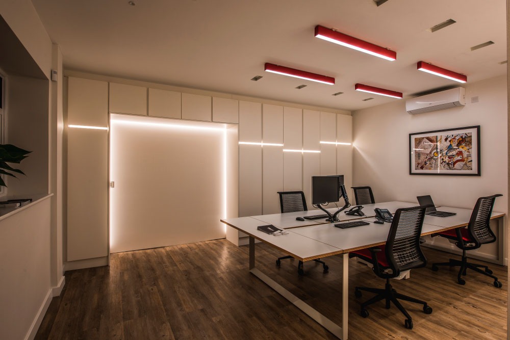 Iluminación para oficinas: Todas las claves para triunfar en tu elección